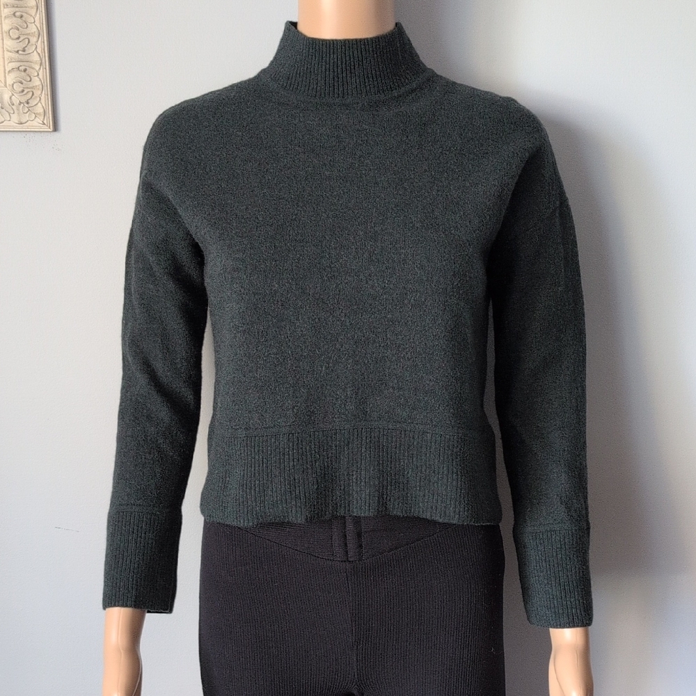 Women's 100% Merino Wool Dark Green Sweater